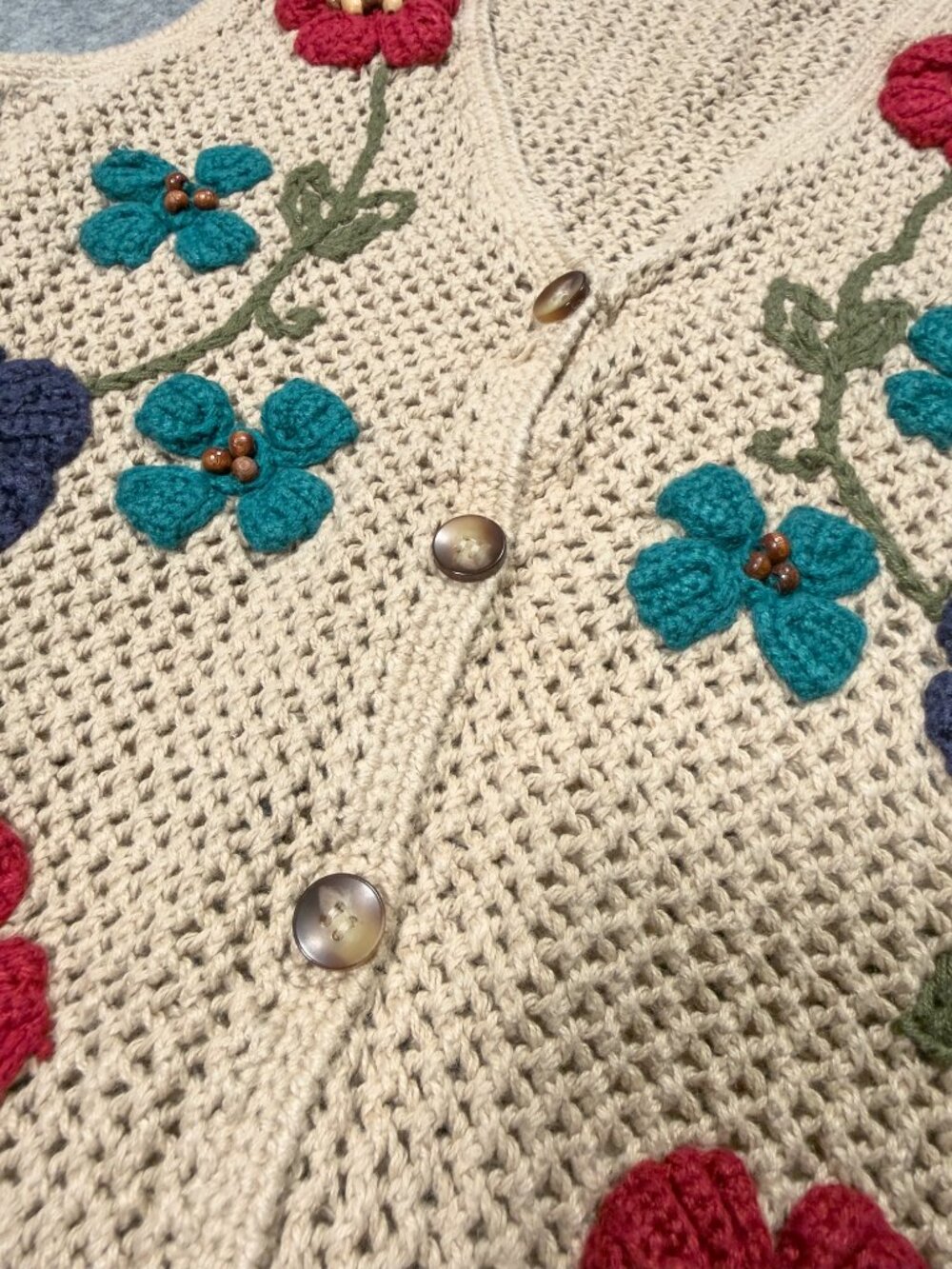 Cottagecore Floral Crochet Knit Sweater Vest Beige Button Front Boho Grannycore - Picture 5 of 7
